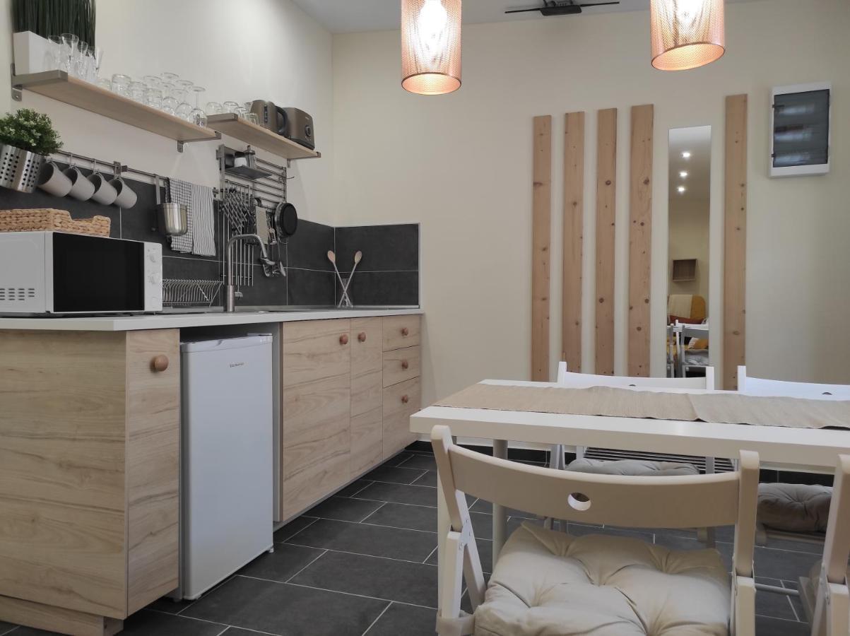 7 Days Apartment Makó 外观 照片