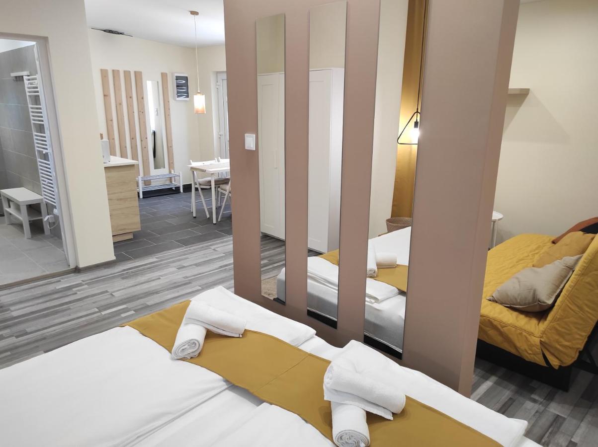 7 Days Apartment Makó 外观 照片
