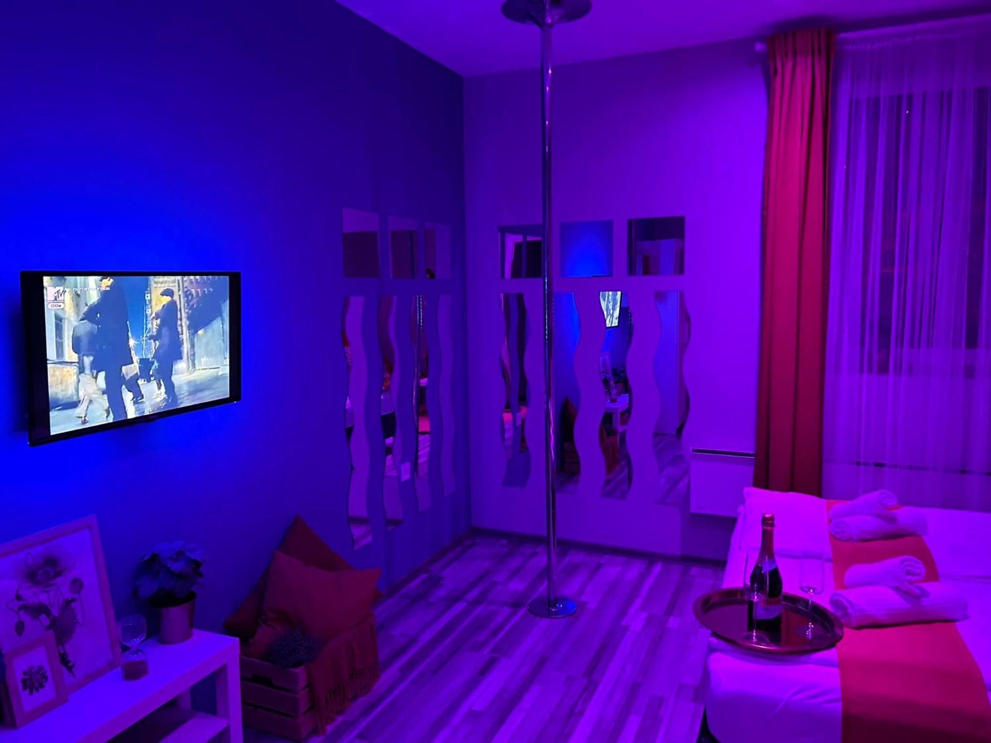 7 Days Apartment Makó 外观 照片